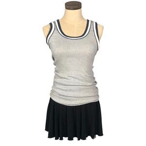 Vintage Women's Grey Tank